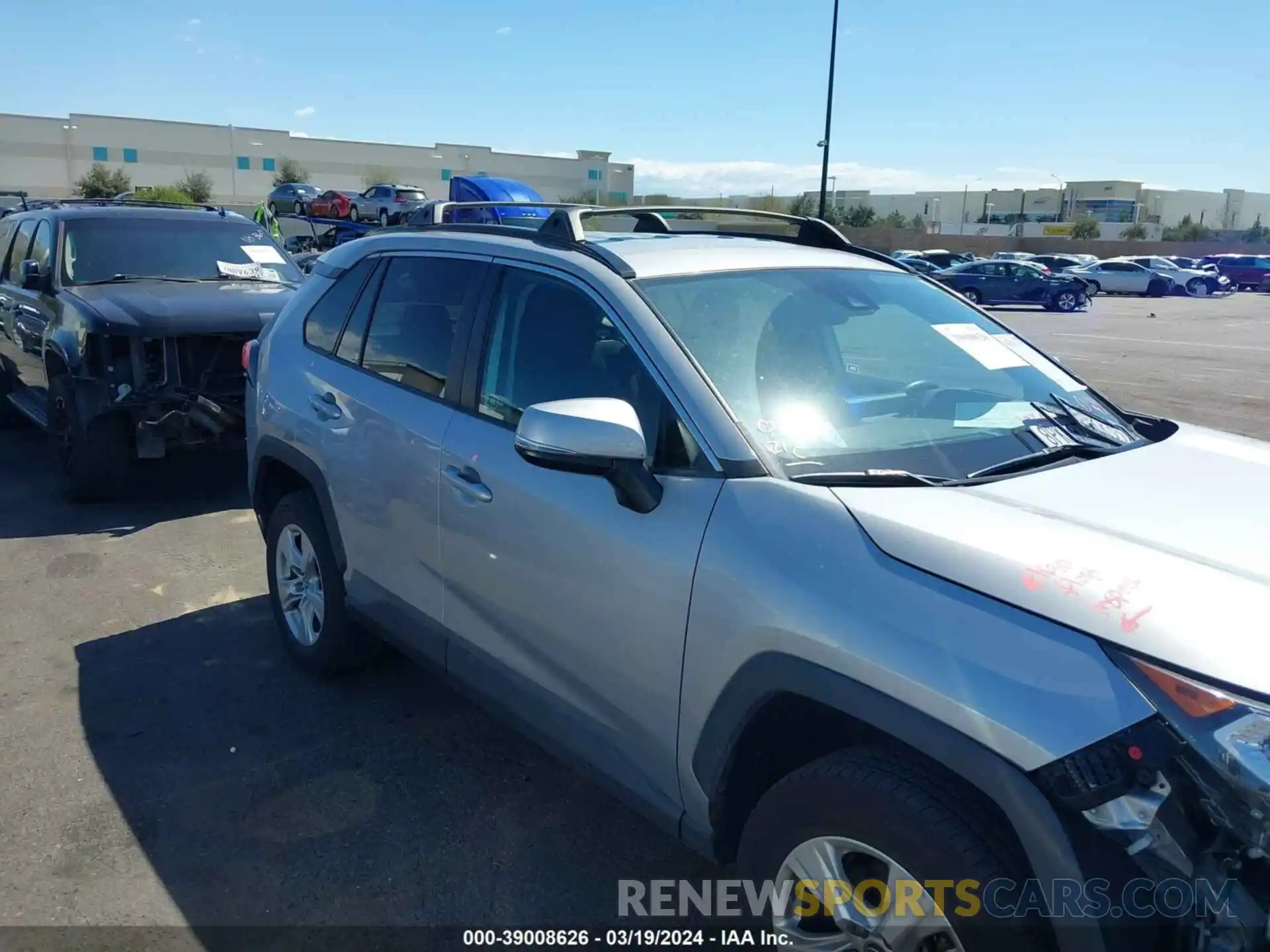 14 Photograph of a damaged car 2T3W1RFV0LW070788 TOYOTA RAV4 2020