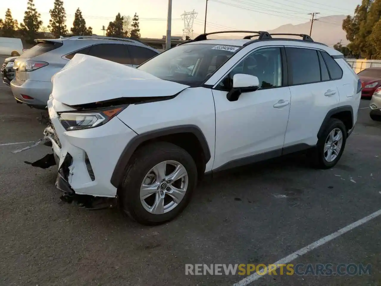 1 Photograph of a damaged car 2T3W1RFV0LW080155 TOYOTA RAV4 2020