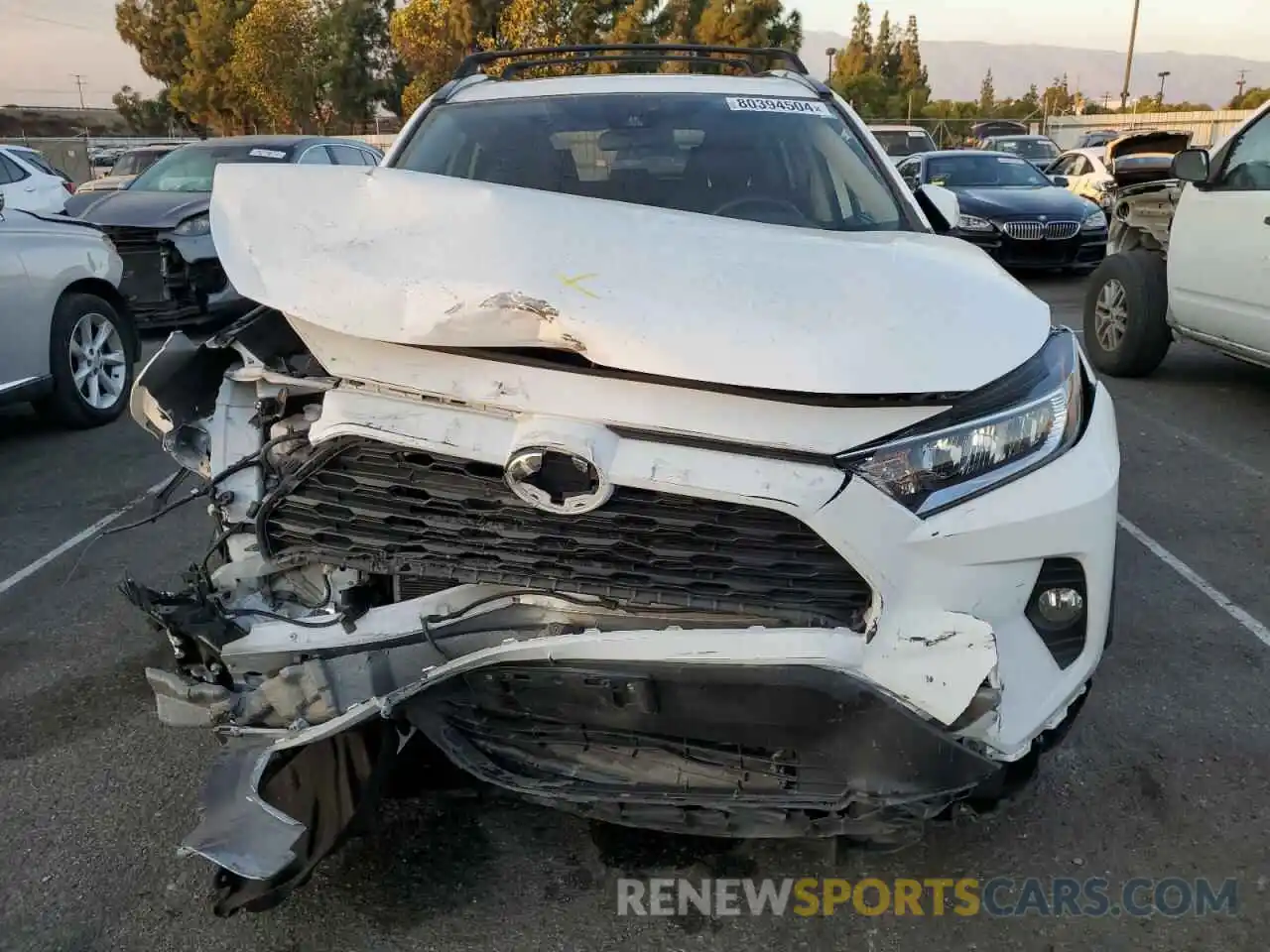 5 Photograph of a damaged car 2T3W1RFV0LW080155 TOYOTA RAV4 2020