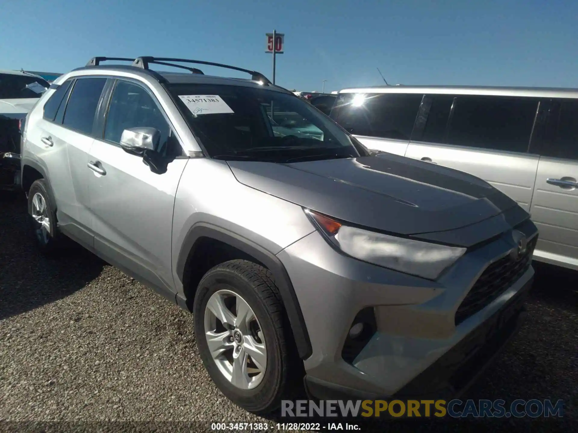 1 Photograph of a damaged car 2T3W1RFV0LW089017 TOYOTA RAV4 2020