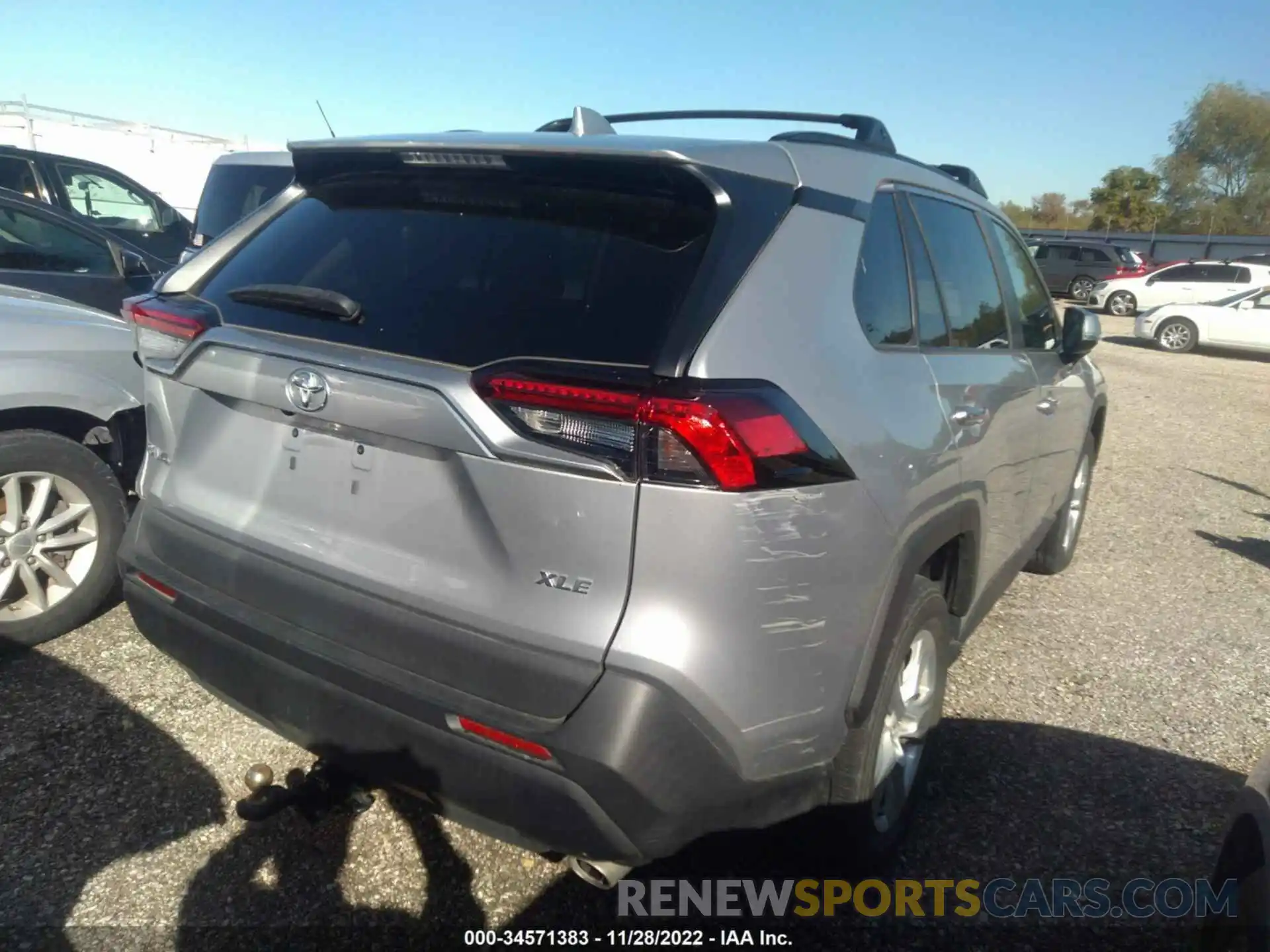 4 Photograph of a damaged car 2T3W1RFV0LW089017 TOYOTA RAV4 2020