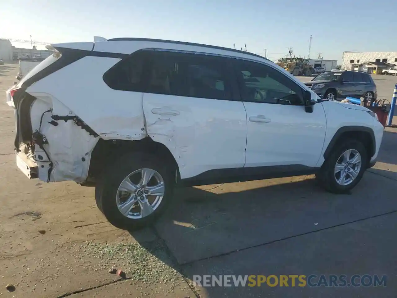 3 Photograph of a damaged car 2T3W1RFV0LW089230 TOYOTA RAV4 2020