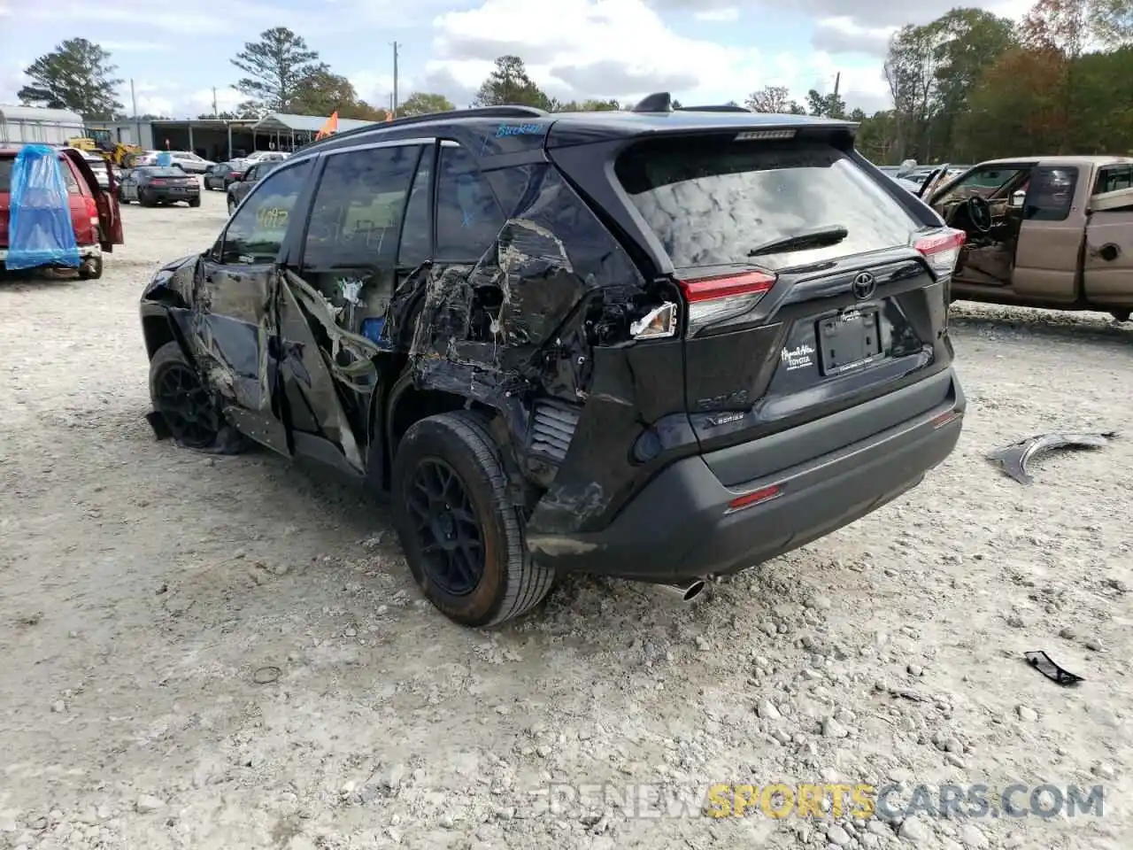 3 Photograph of a damaged car 2T3W1RFV0LW089504 TOYOTA RAV4 2020