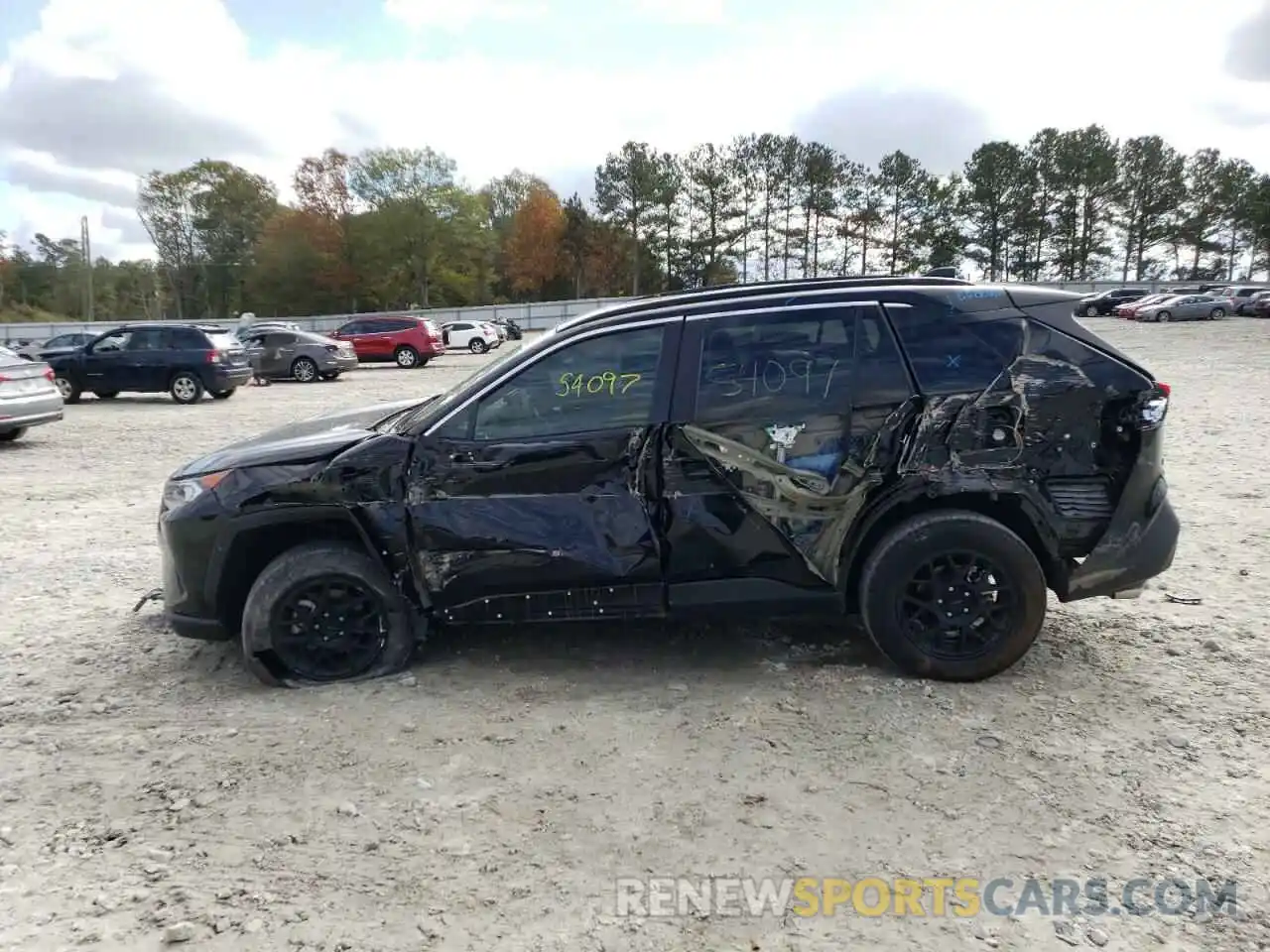 9 Photograph of a damaged car 2T3W1RFV0LW089504 TOYOTA RAV4 2020