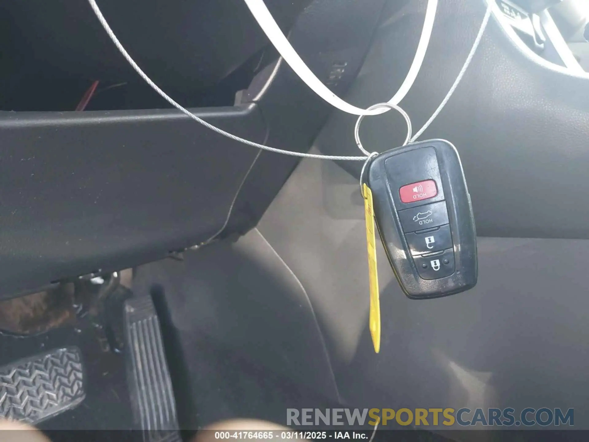 11 Photograph of a damaged car 2T3W1RFV1LC036912 TOYOTA RAV4 2020