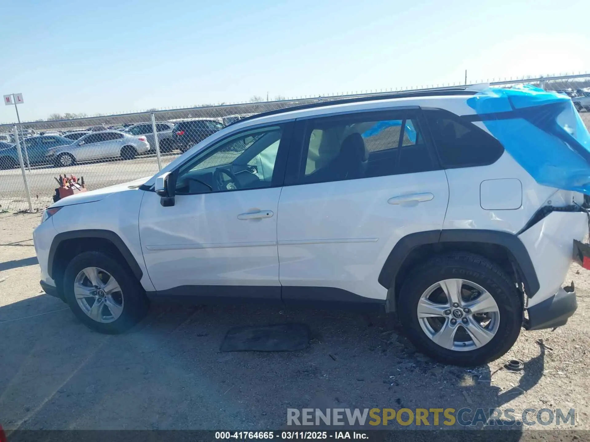 15 Photograph of a damaged car 2T3W1RFV1LC036912 TOYOTA RAV4 2020