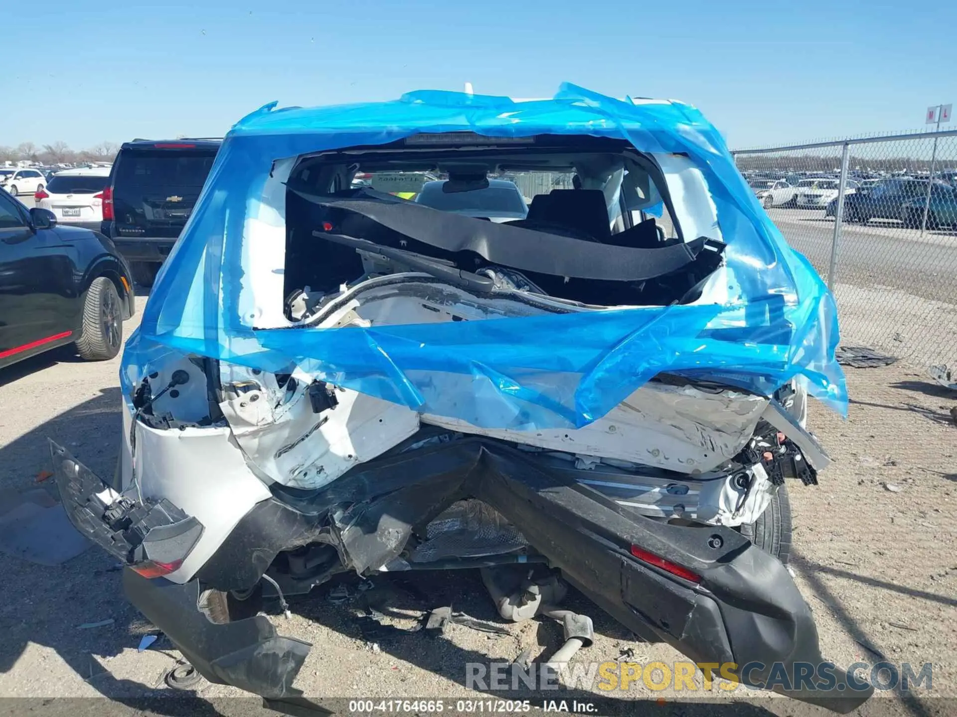 17 Photograph of a damaged car 2T3W1RFV1LC036912 TOYOTA RAV4 2020