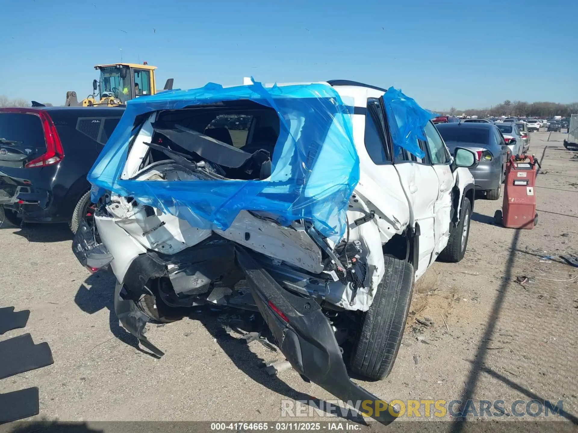 4 Photograph of a damaged car 2T3W1RFV1LC036912 TOYOTA RAV4 2020