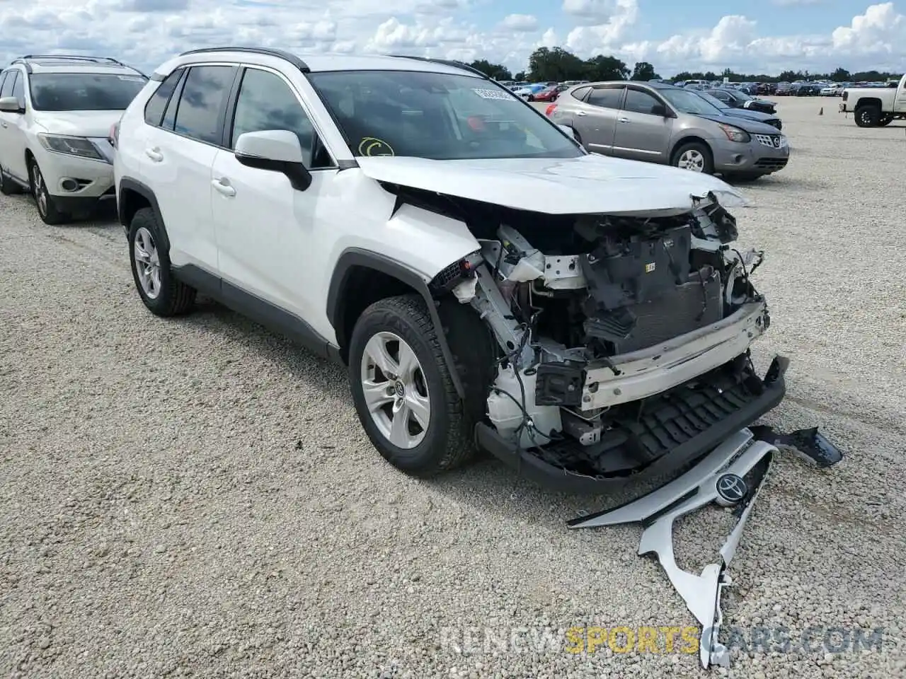 1 Photograph of a damaged car 2T3W1RFV1LC044203 TOYOTA RAV4 2020