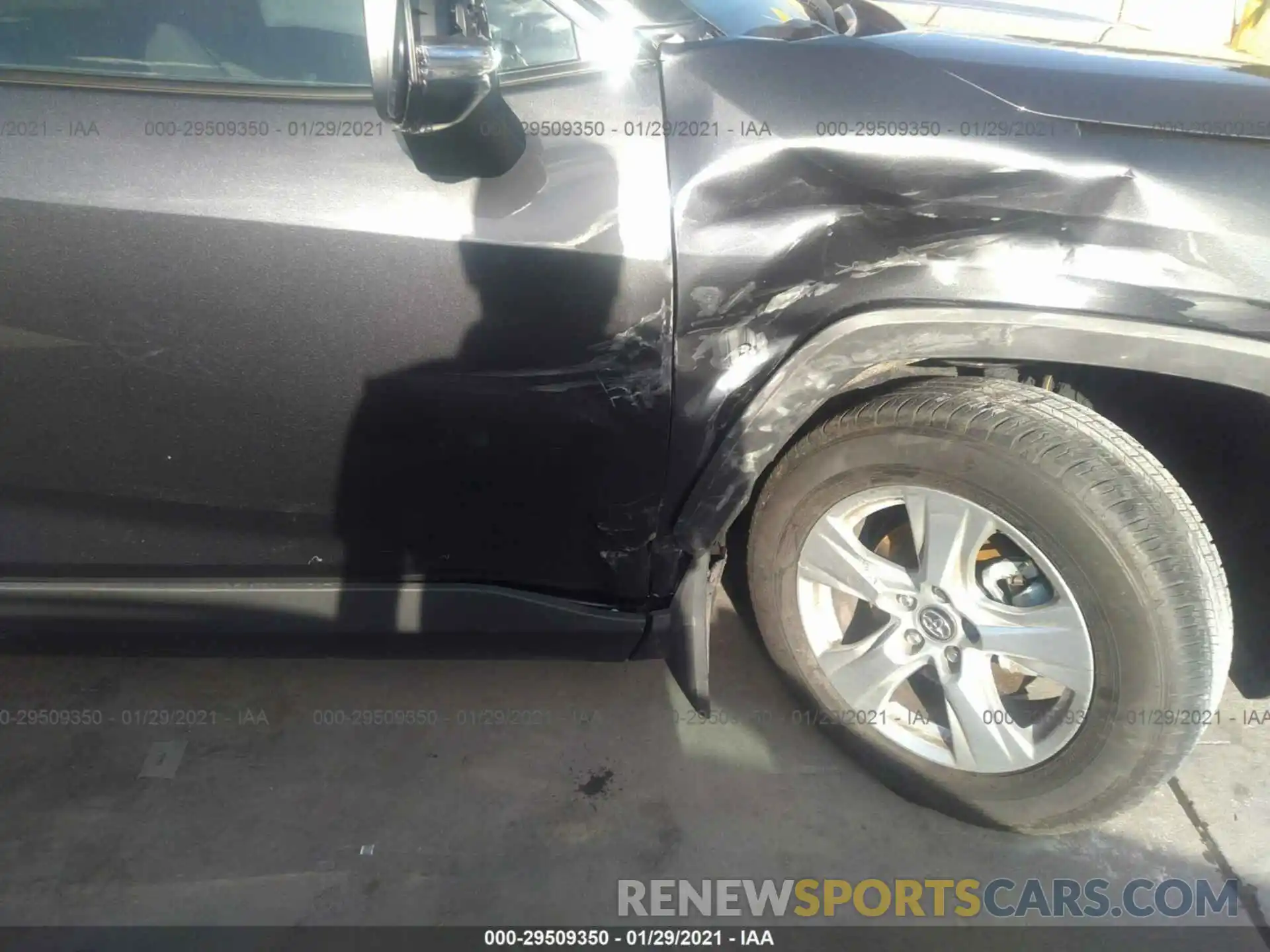 6 Photograph of a damaged car 2T3W1RFV1LC046937 TOYOTA RAV4 2020