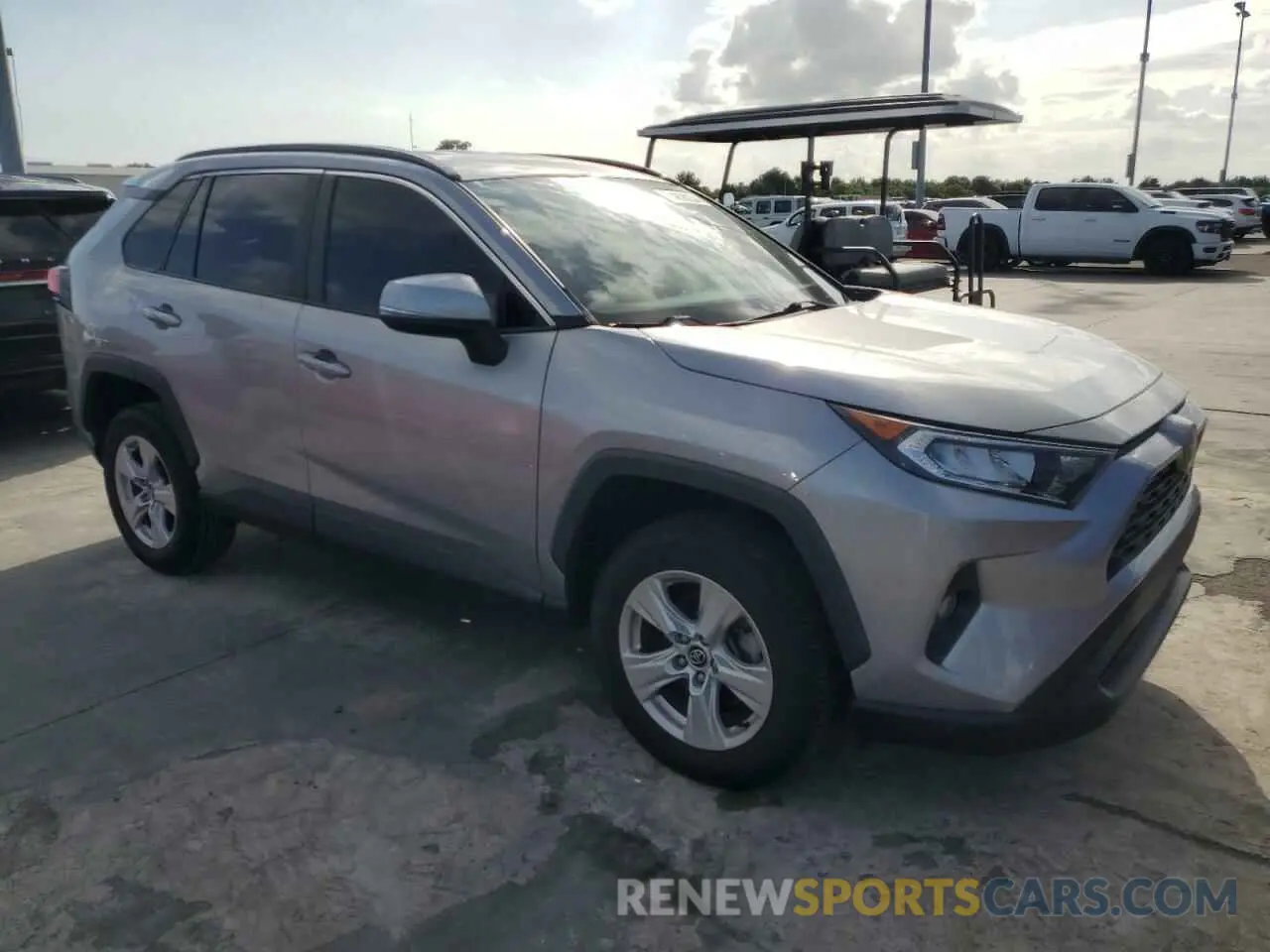 4 Photograph of a damaged car 2T3W1RFV1LC048896 TOYOTA RAV4 2020