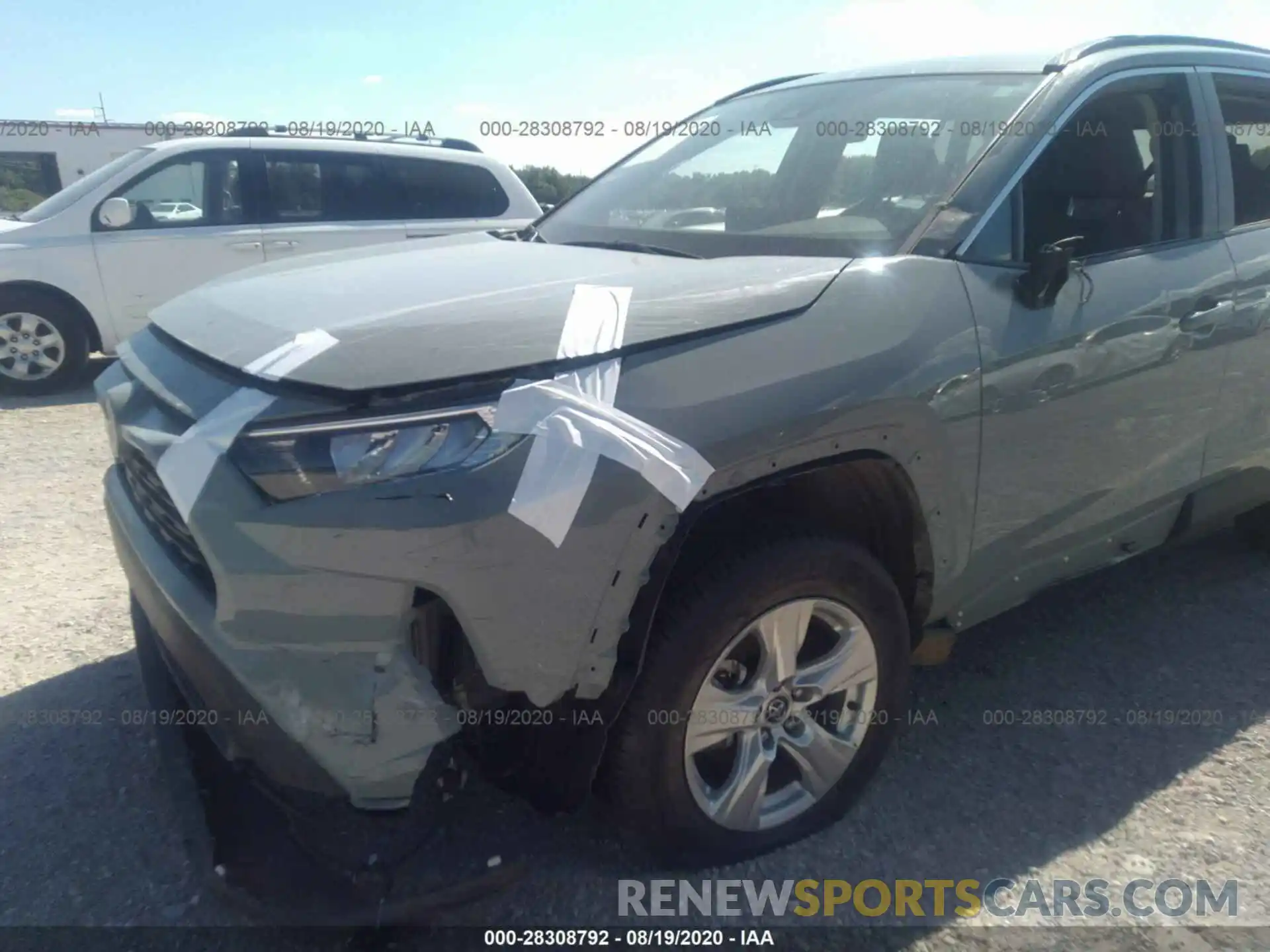 6 Photograph of a damaged car 2T3W1RFV1LC051006 TOYOTA RAV4 2020