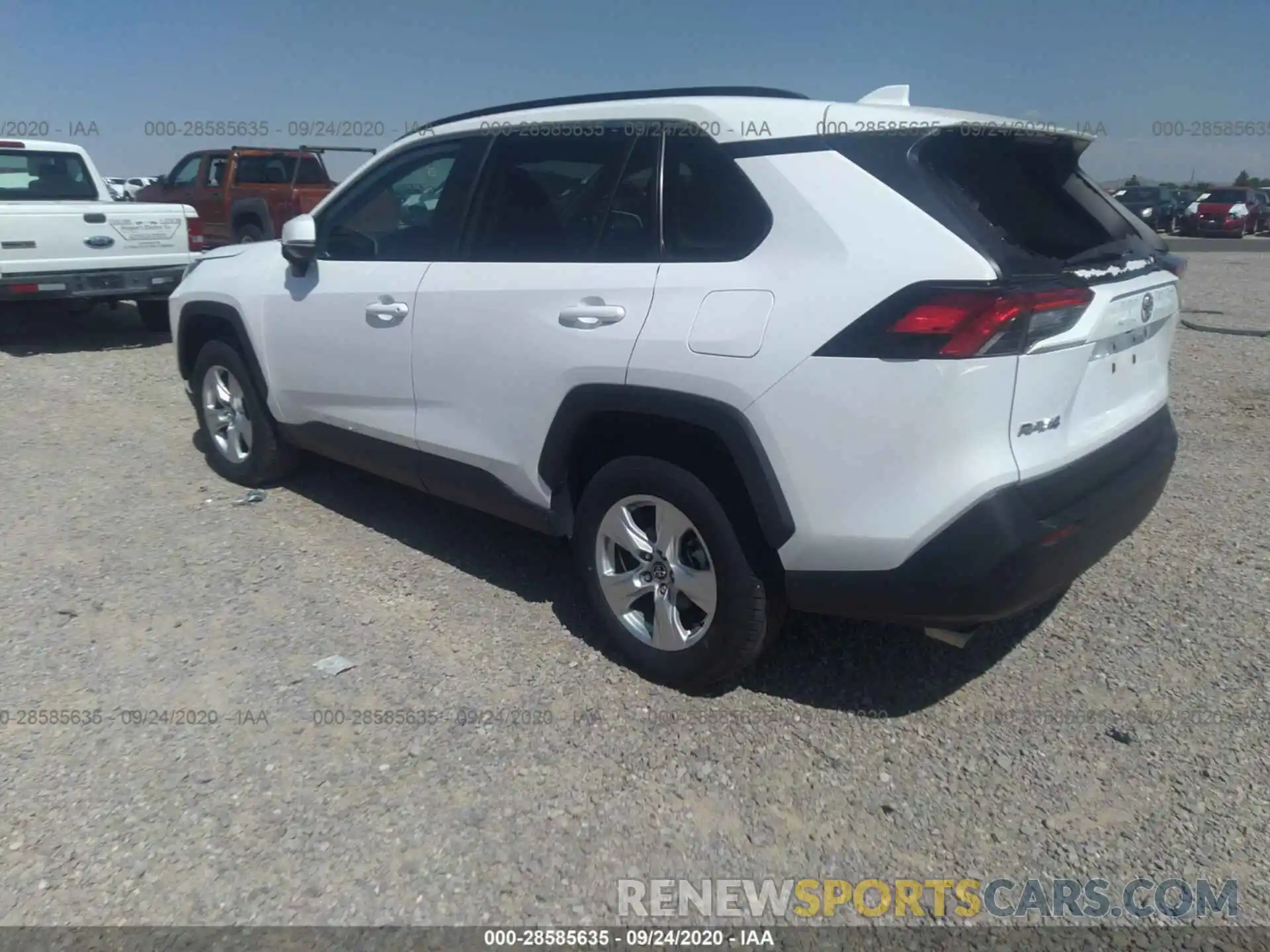 3 Photograph of a damaged car 2T3W1RFV1LC051166 TOYOTA RAV4 2020