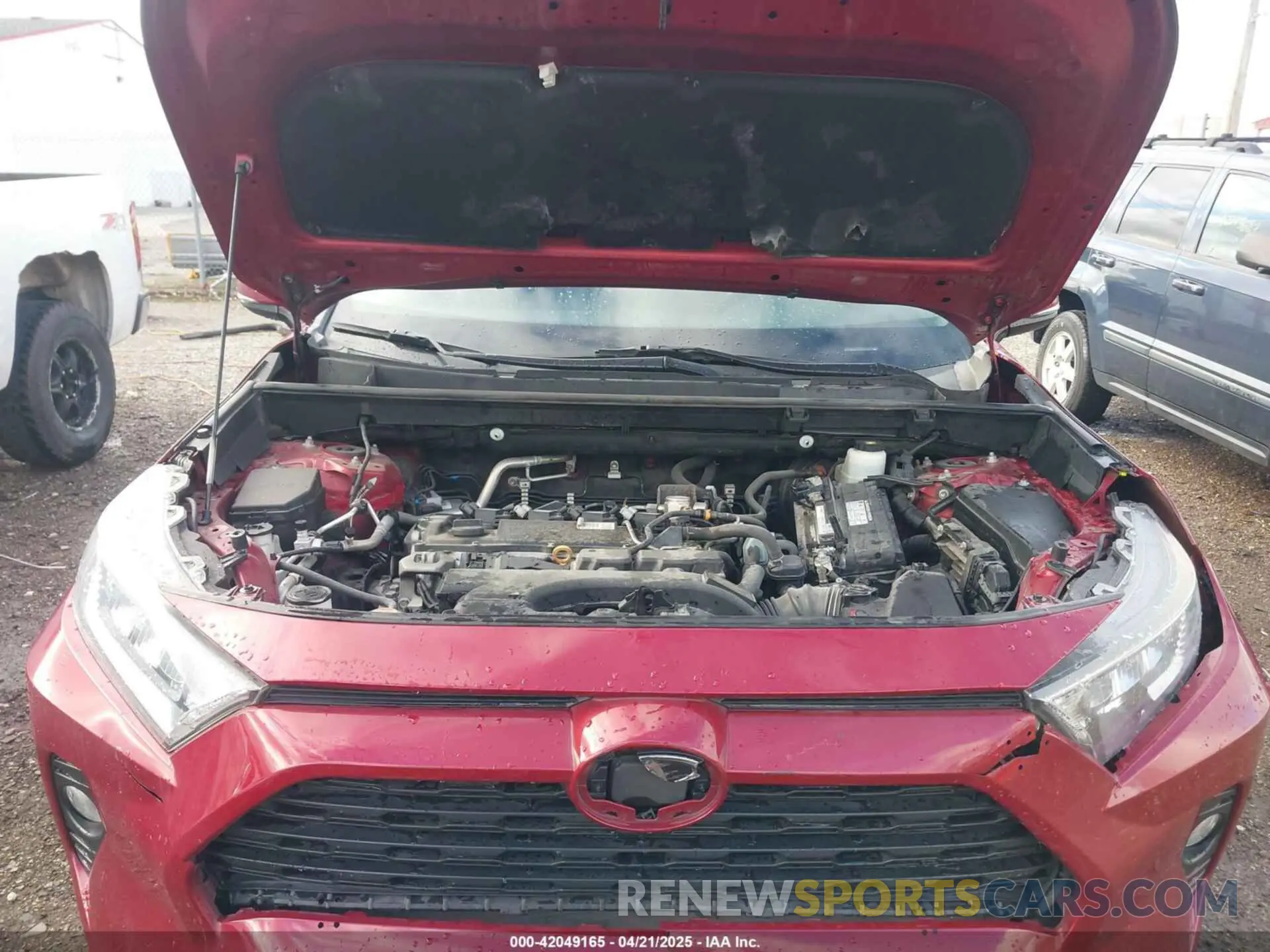 10 Photograph of a damaged car 2T3W1RFV1LC052043 TOYOTA RAV4 2020