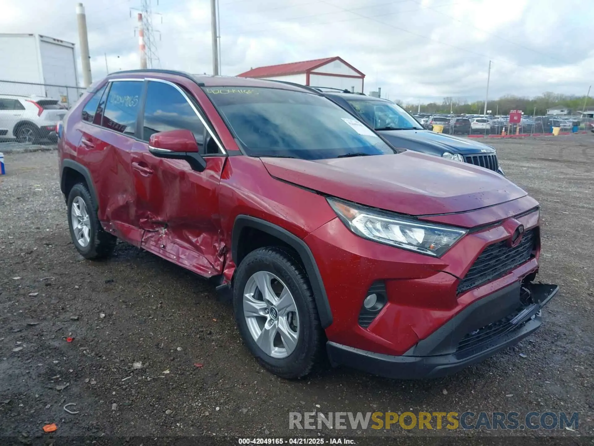 6 Photograph of a damaged car 2T3W1RFV1LC052043 TOYOTA RAV4 2020