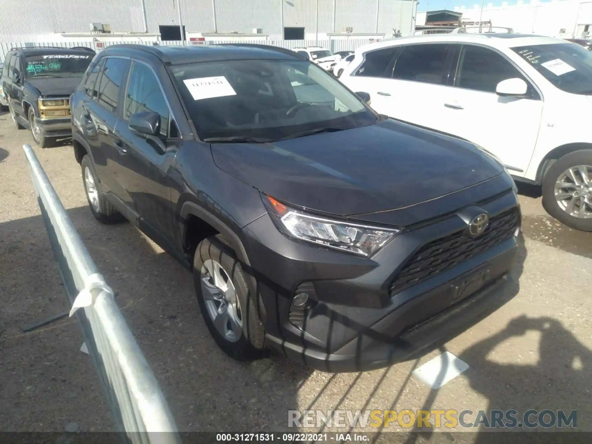 1 Photograph of a damaged car 2T3W1RFV1LC052883 TOYOTA RAV4 2020