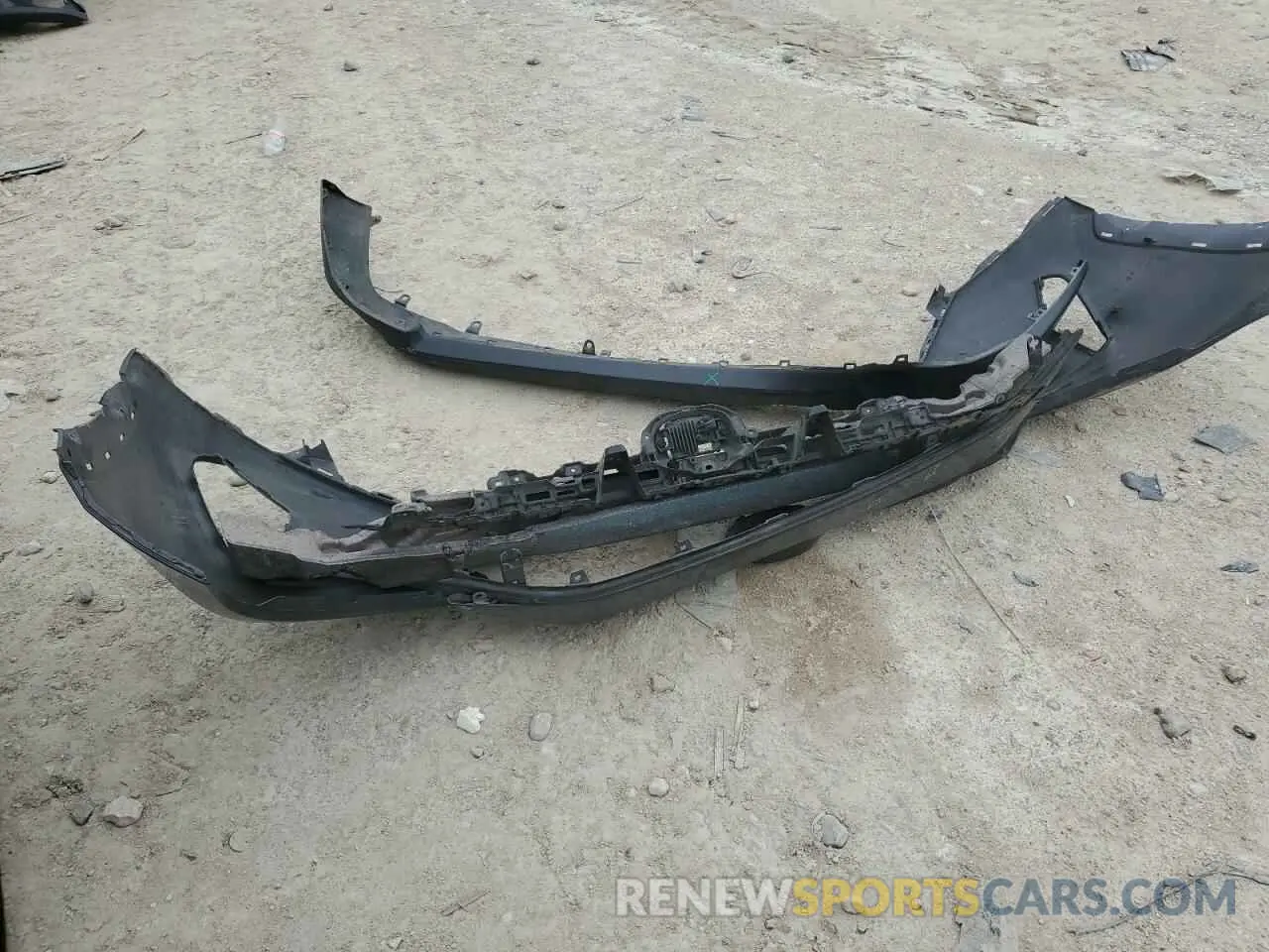 13 Photograph of a damaged car 2T3W1RFV1LC058862 TOYOTA RAV4 2020