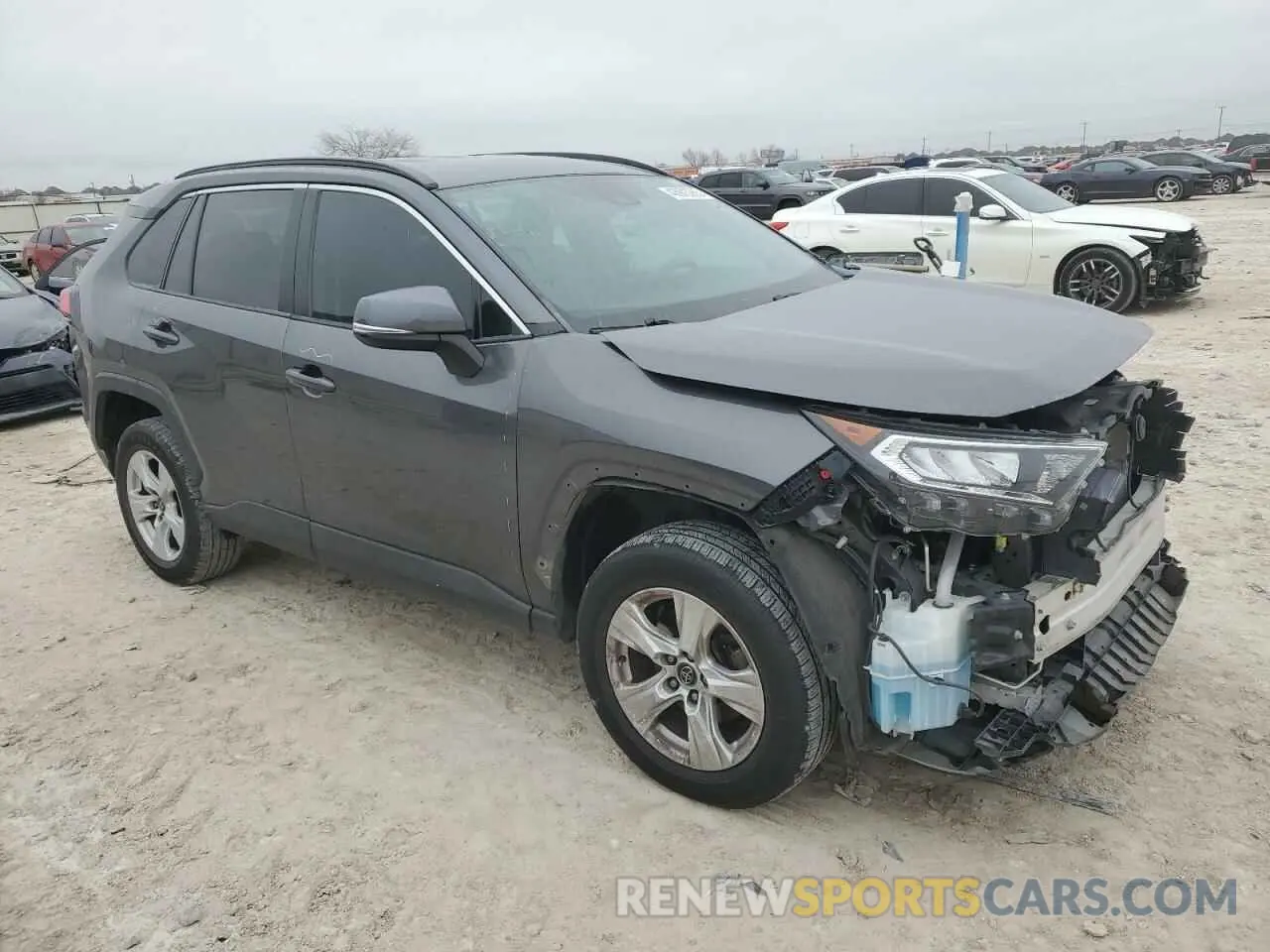 4 Photograph of a damaged car 2T3W1RFV1LC058862 TOYOTA RAV4 2020