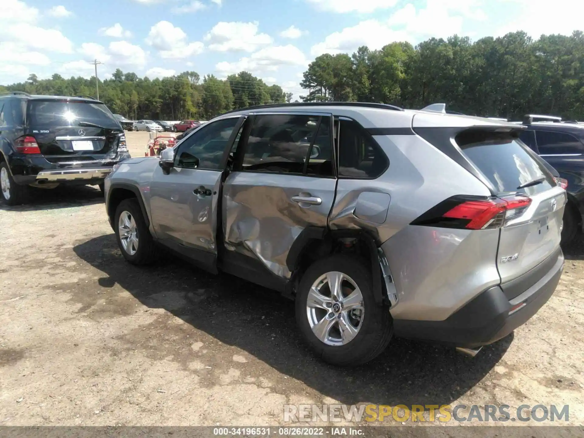 3 Photograph of a damaged car 2T3W1RFV1LC071479 TOYOTA RAV4 2020