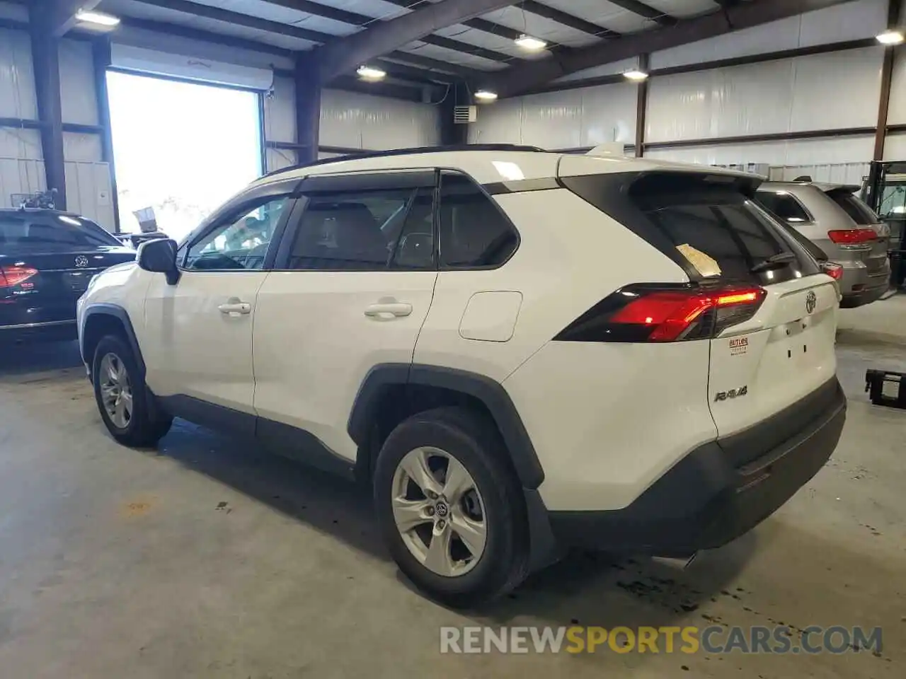 2 Photograph of a damaged car 2T3W1RFV1LC073555 TOYOTA RAV4 2020