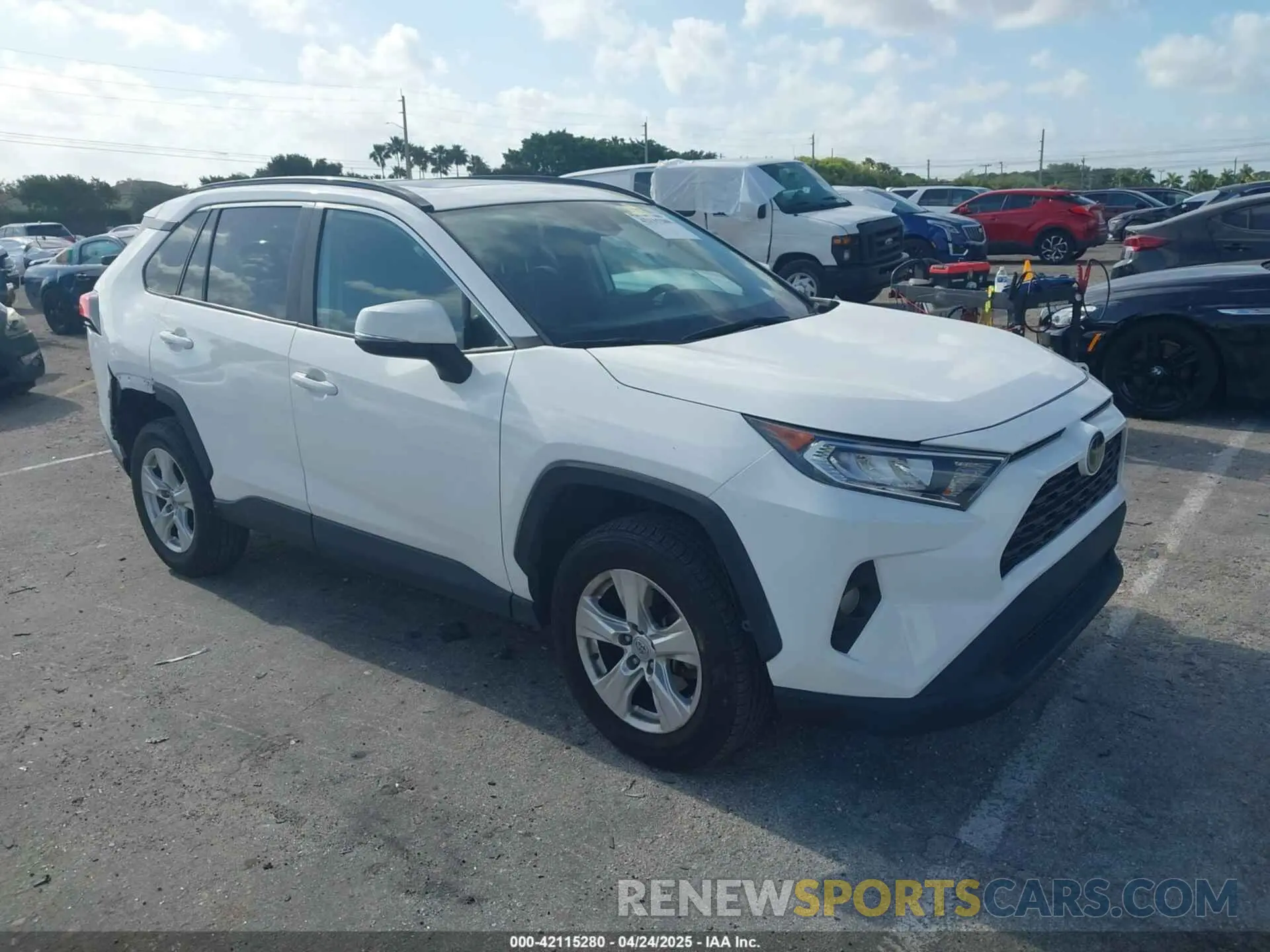1 Photograph of a damaged car 2T3W1RFV1LC079243 TOYOTA RAV4 2020