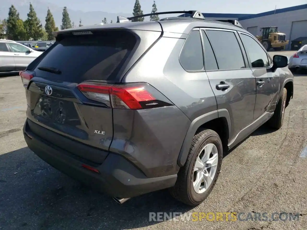 4 Photograph of a damaged car 2T3W1RFV1LC085754 TOYOTA RAV4 2020