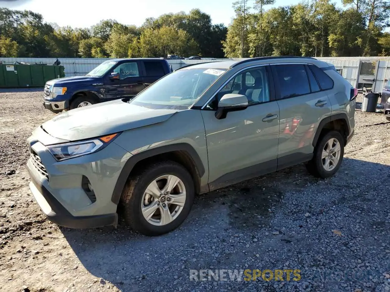 1 Photograph of a damaged car 2T3W1RFV1LW067060 TOYOTA RAV4 2020