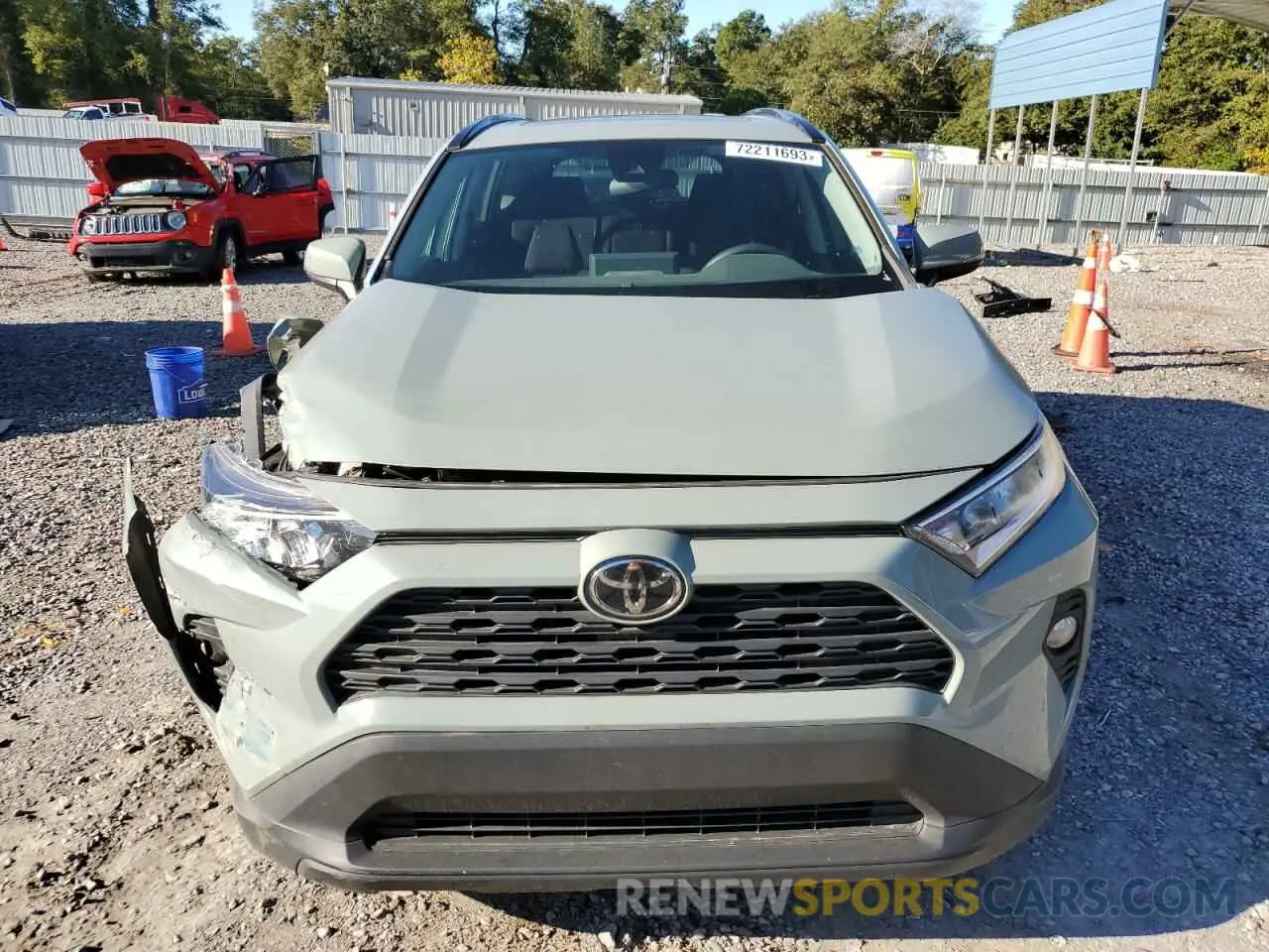 5 Photograph of a damaged car 2T3W1RFV1LW067060 TOYOTA RAV4 2020