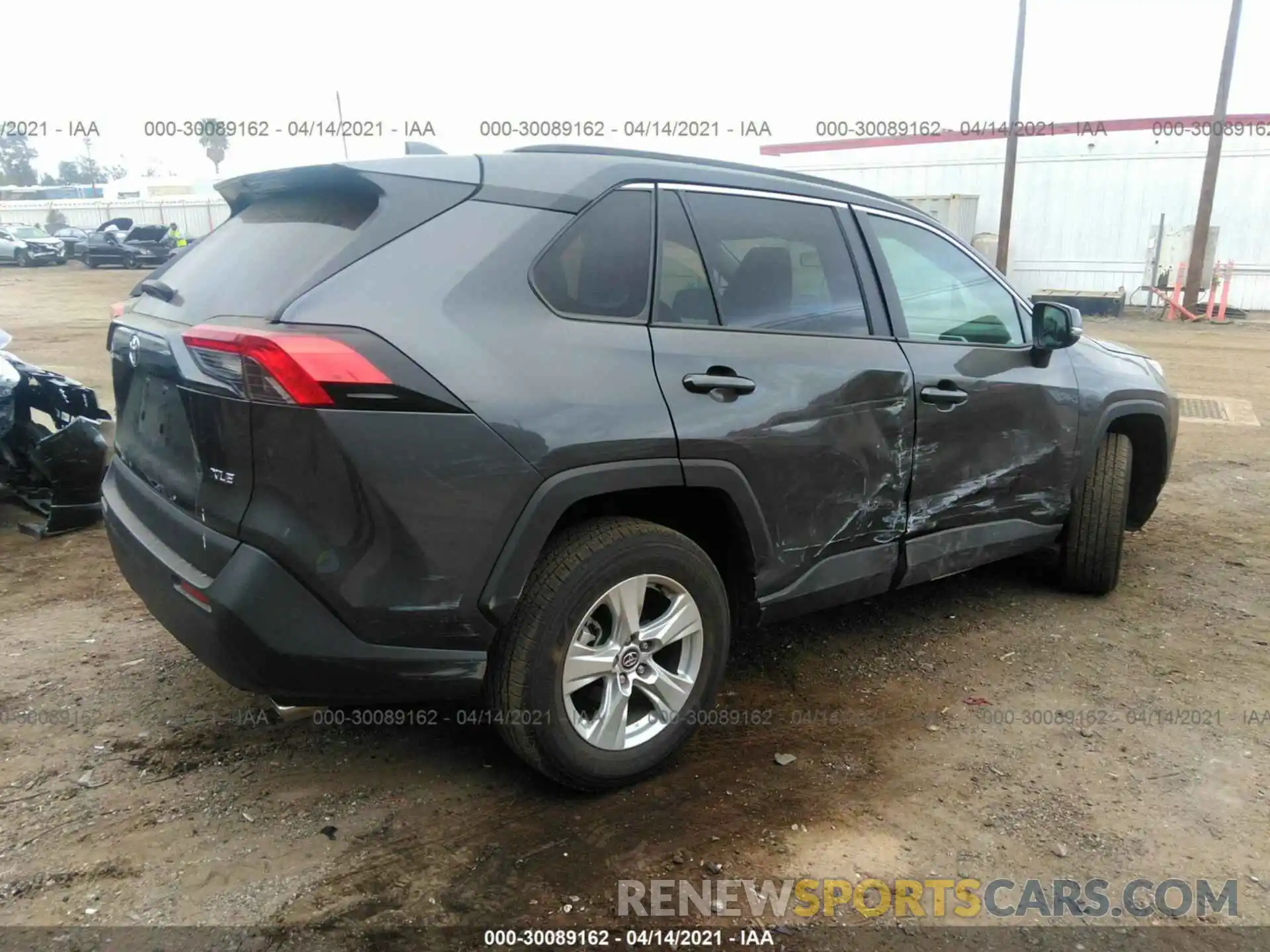 4 Photograph of a damaged car 2T3W1RFV1LW071481 TOYOTA RAV4 2020