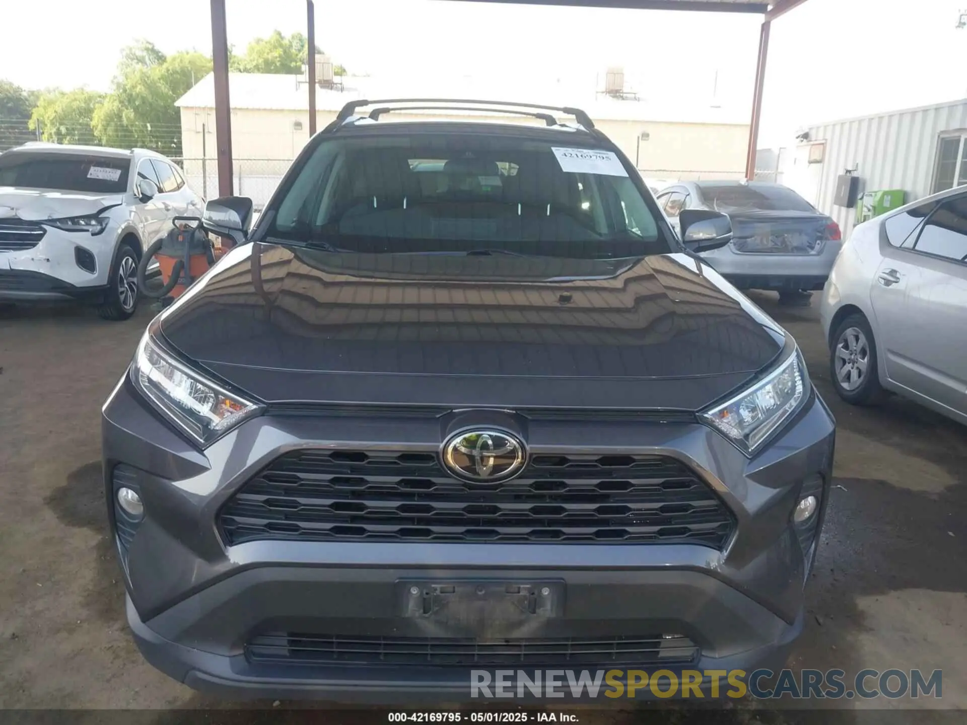 12 Photograph of a damaged car 2T3W1RFV1LW079645 TOYOTA RAV4 2020