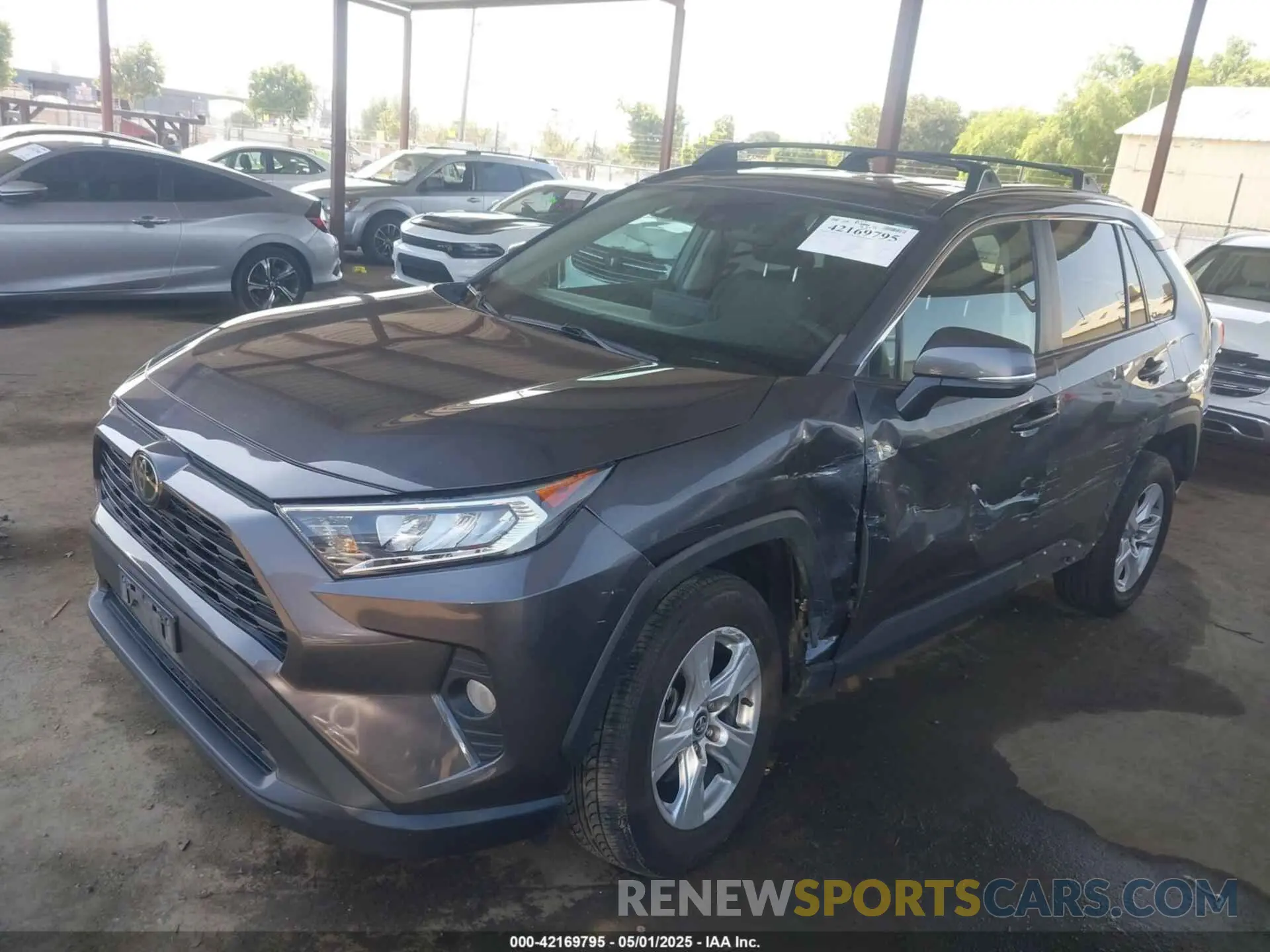 2 Photograph of a damaged car 2T3W1RFV1LW079645 TOYOTA RAV4 2020