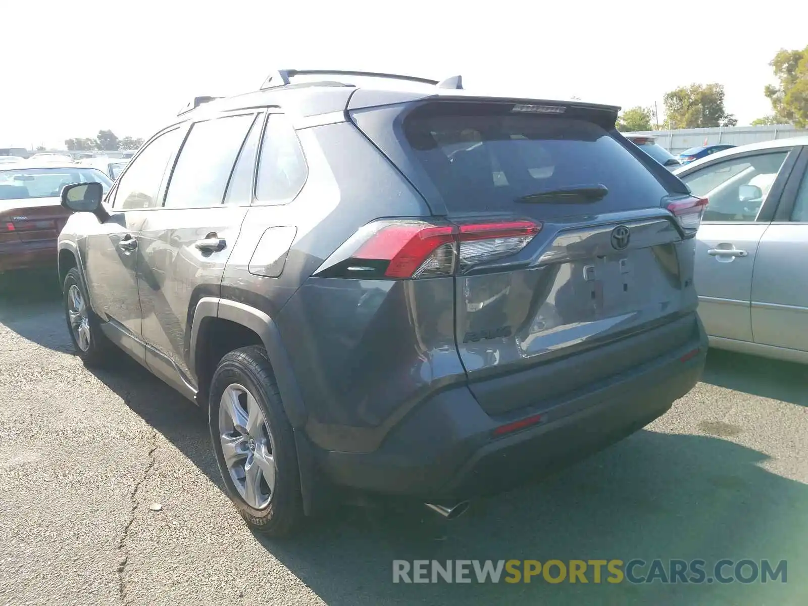 3 Photograph of a damaged car 2T3W1RFV1LW081394 TOYOTA RAV4 2020