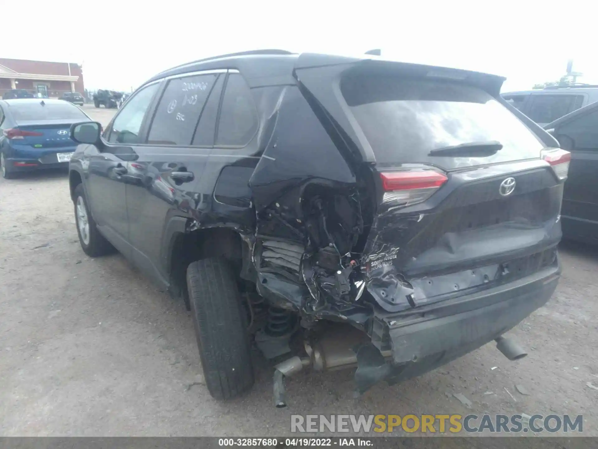 3 Photograph of a damaged car 2T3W1RFV1LW084599 TOYOTA RAV4 2020