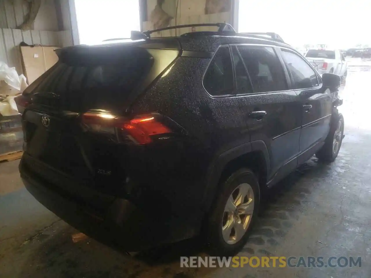 4 Photograph of a damaged car 2T3W1RFV2LC034795 TOYOTA RAV4 2020