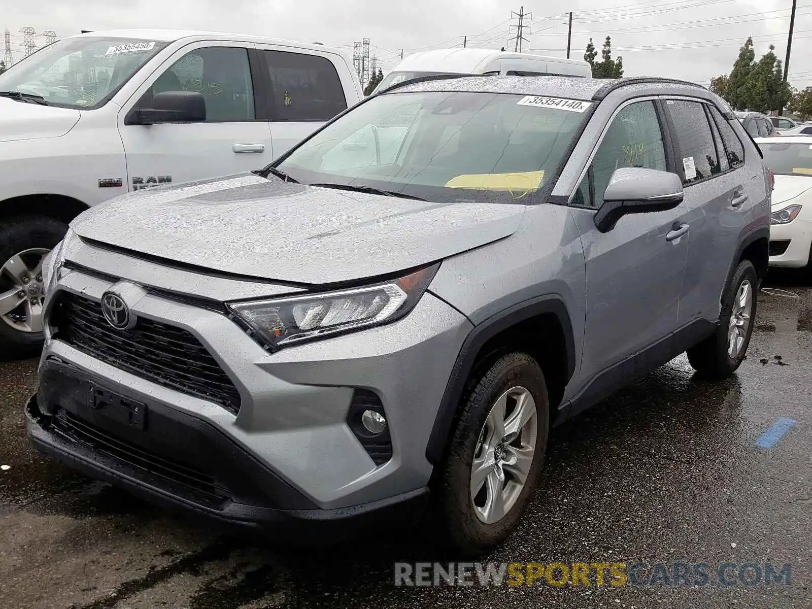 2 Photograph of a damaged car 2T3W1RFV2LC044338 TOYOTA RAV4 2020