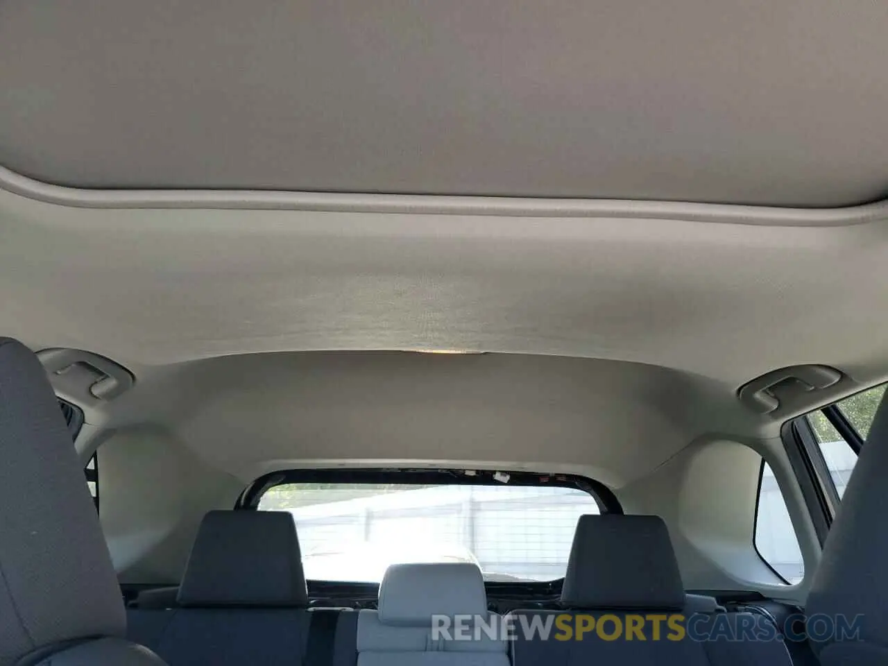 10 Photograph of a damaged car 2T3W1RFV2LC052018 TOYOTA RAV4 2020