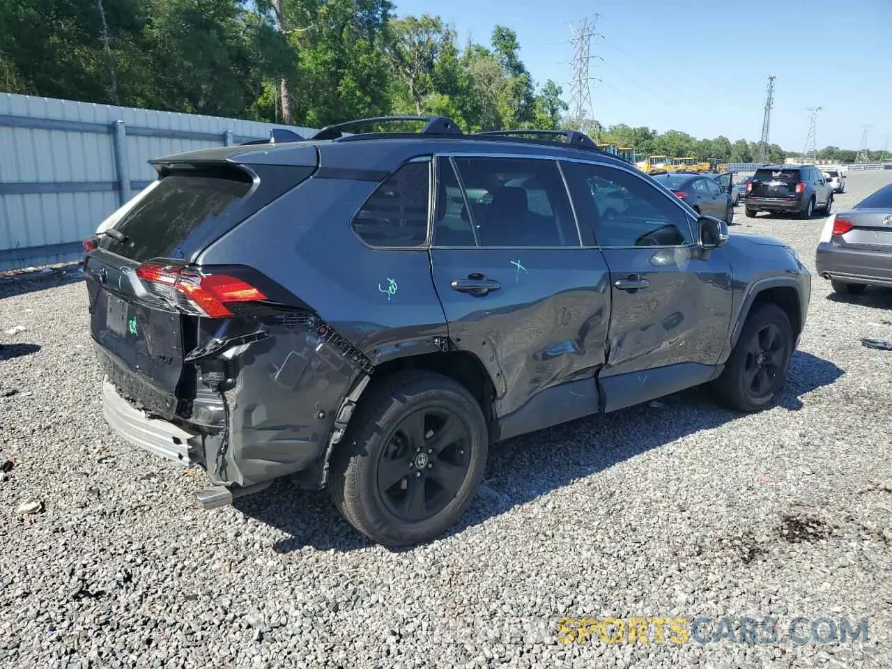 3 Photograph of a damaged car 2T3W1RFV2LC052018 TOYOTA RAV4 2020