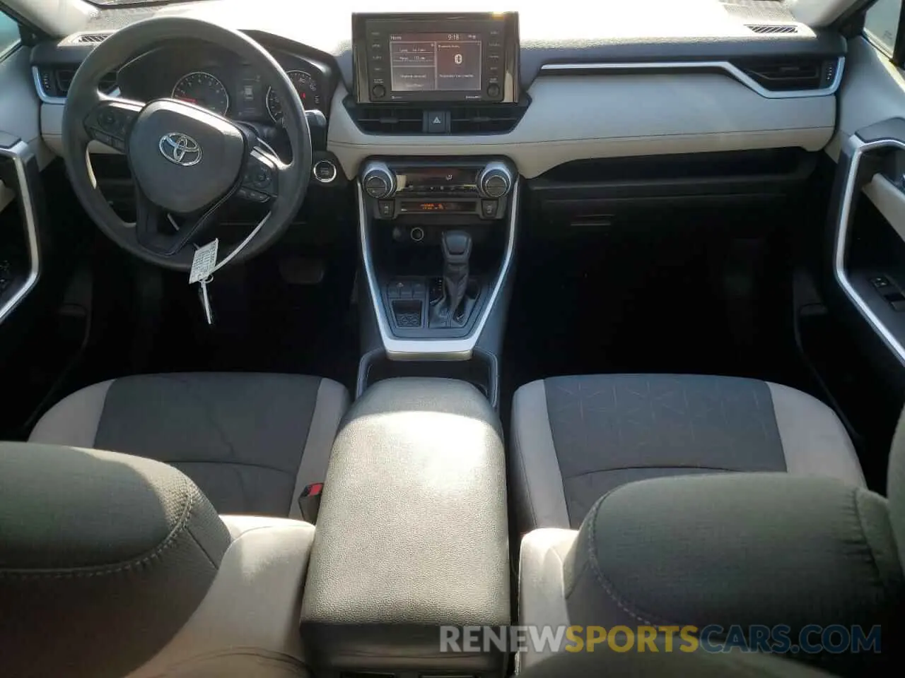 8 Photograph of a damaged car 2T3W1RFV2LC052018 TOYOTA RAV4 2020