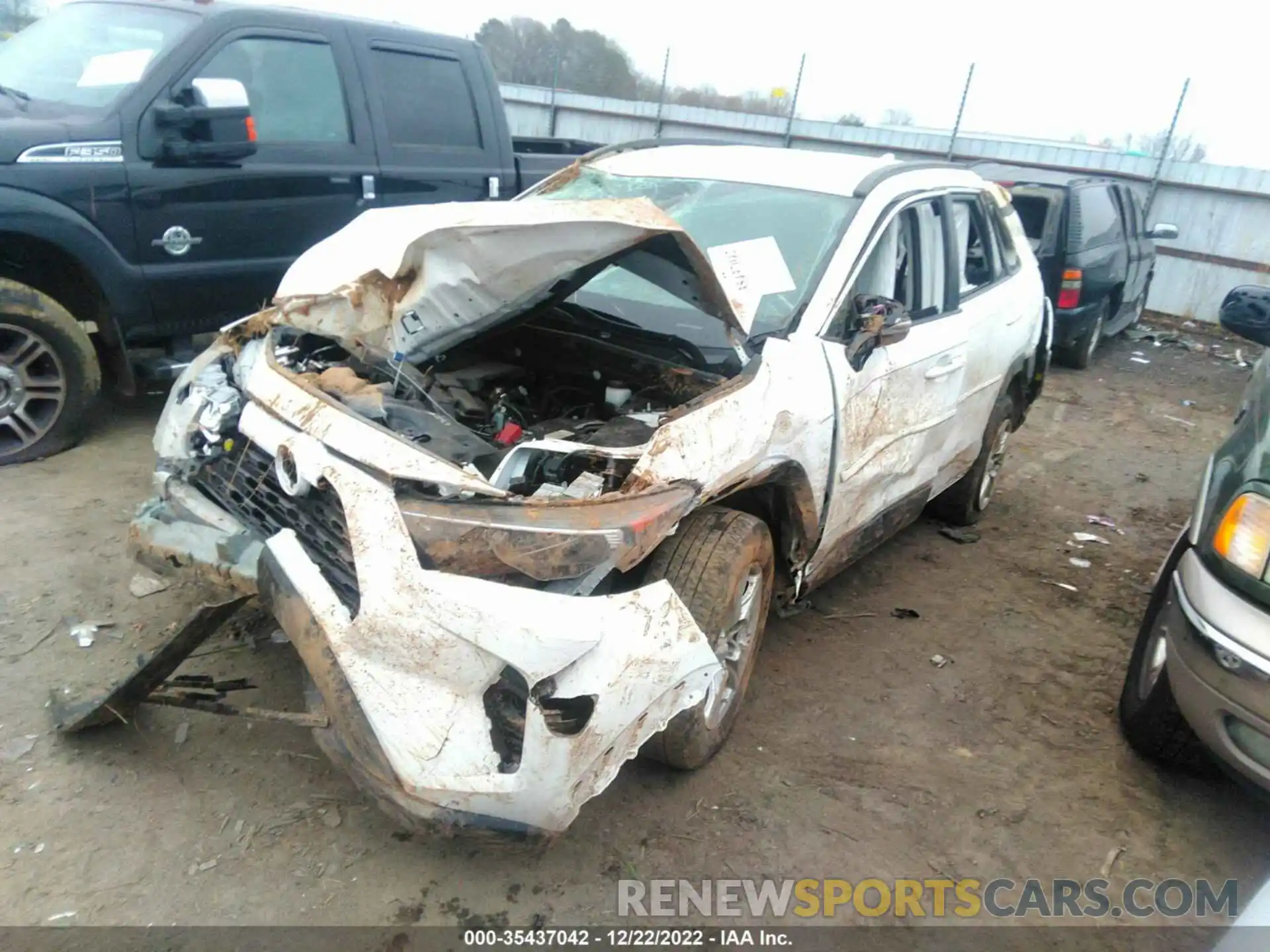 2 Photograph of a damaged car 2T3W1RFV2LC052942 TOYOTA RAV4 2020