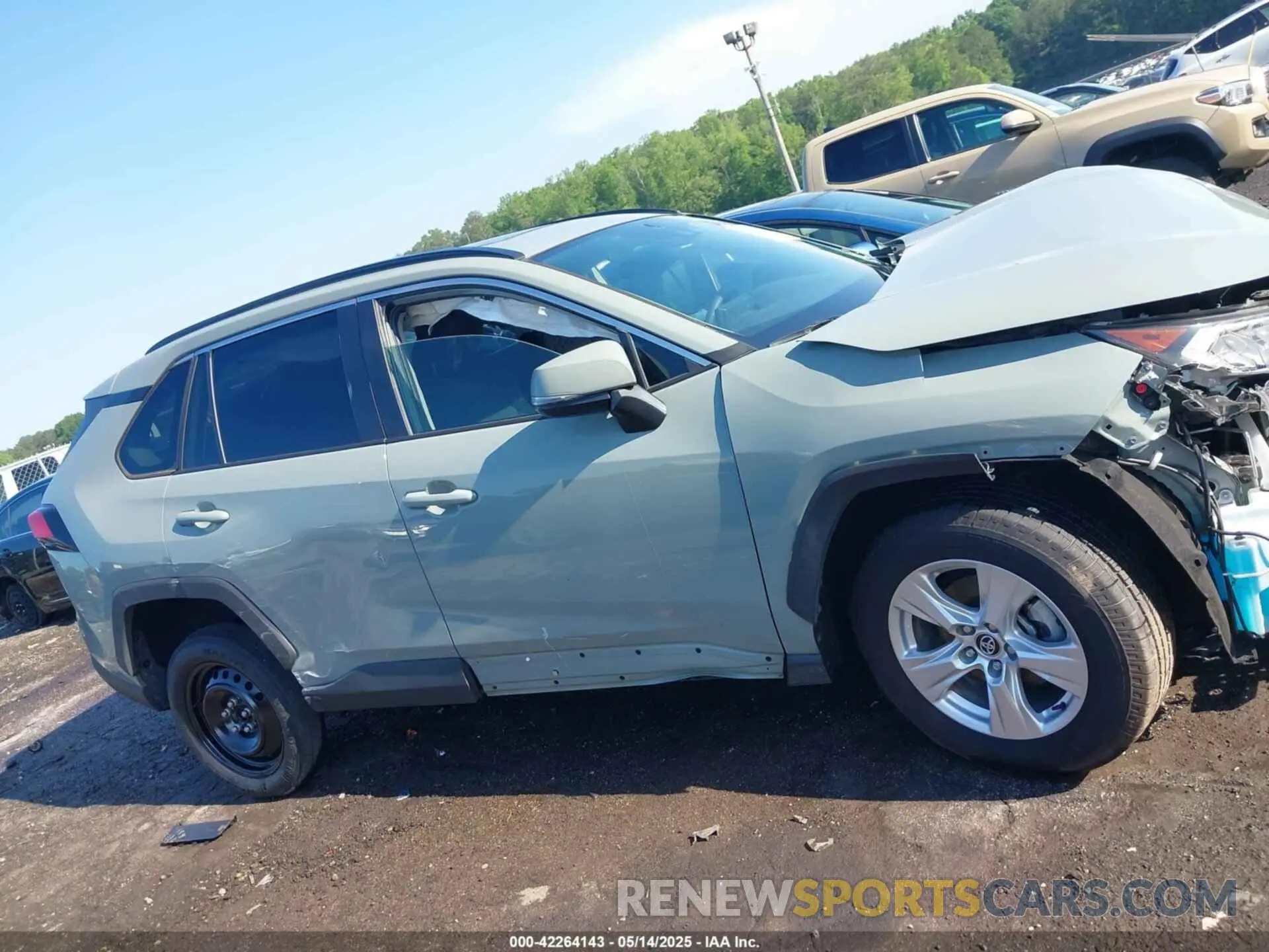 12 Photograph of a damaged car 2T3W1RFV2LC054707 TOYOTA RAV4 2020