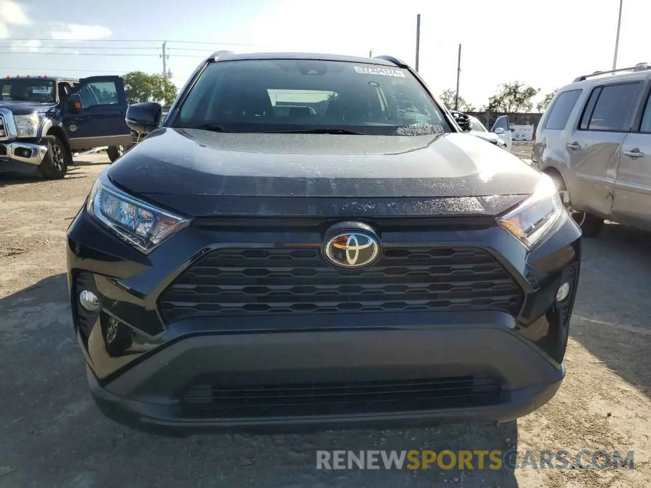5 Photograph of a damaged car 2T3W1RFV2LC065271 TOYOTA RAV4 2020