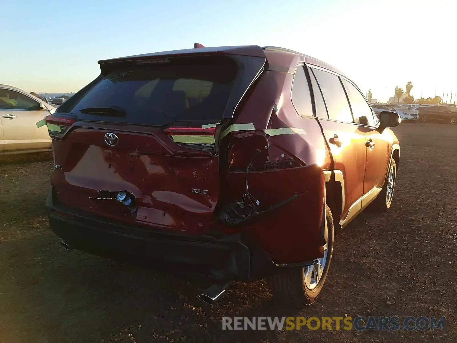 4 Photograph of a damaged car 2T3W1RFV2LC067974 TOYOTA RAV4 2020