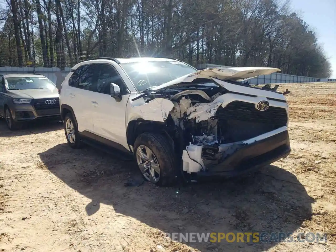 1 Photograph of a damaged car 2T3W1RFV2LC071166 TOYOTA RAV4 2020