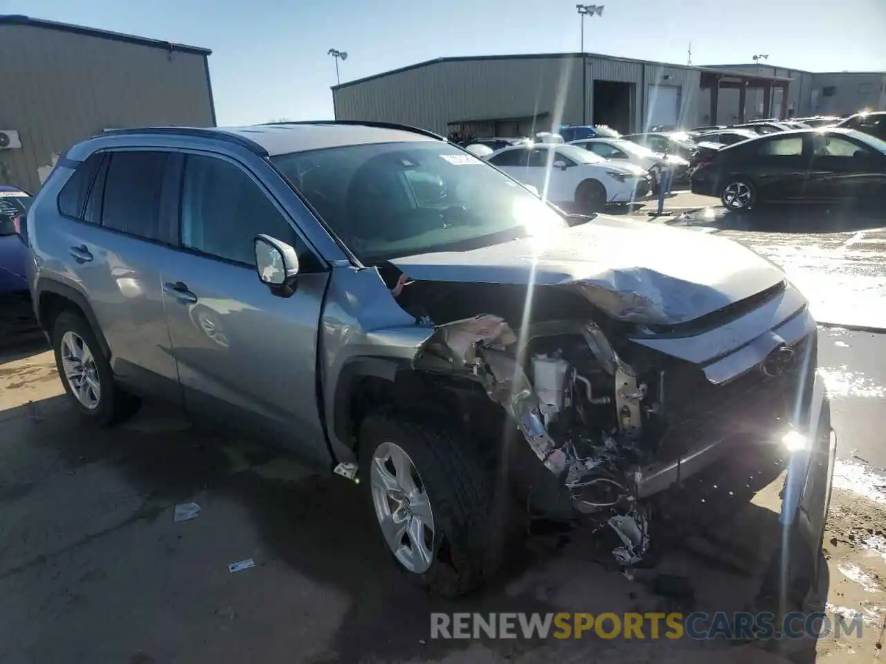 4 Photograph of a damaged car 2T3W1RFV2LC074228 TOYOTA RAV4 2020