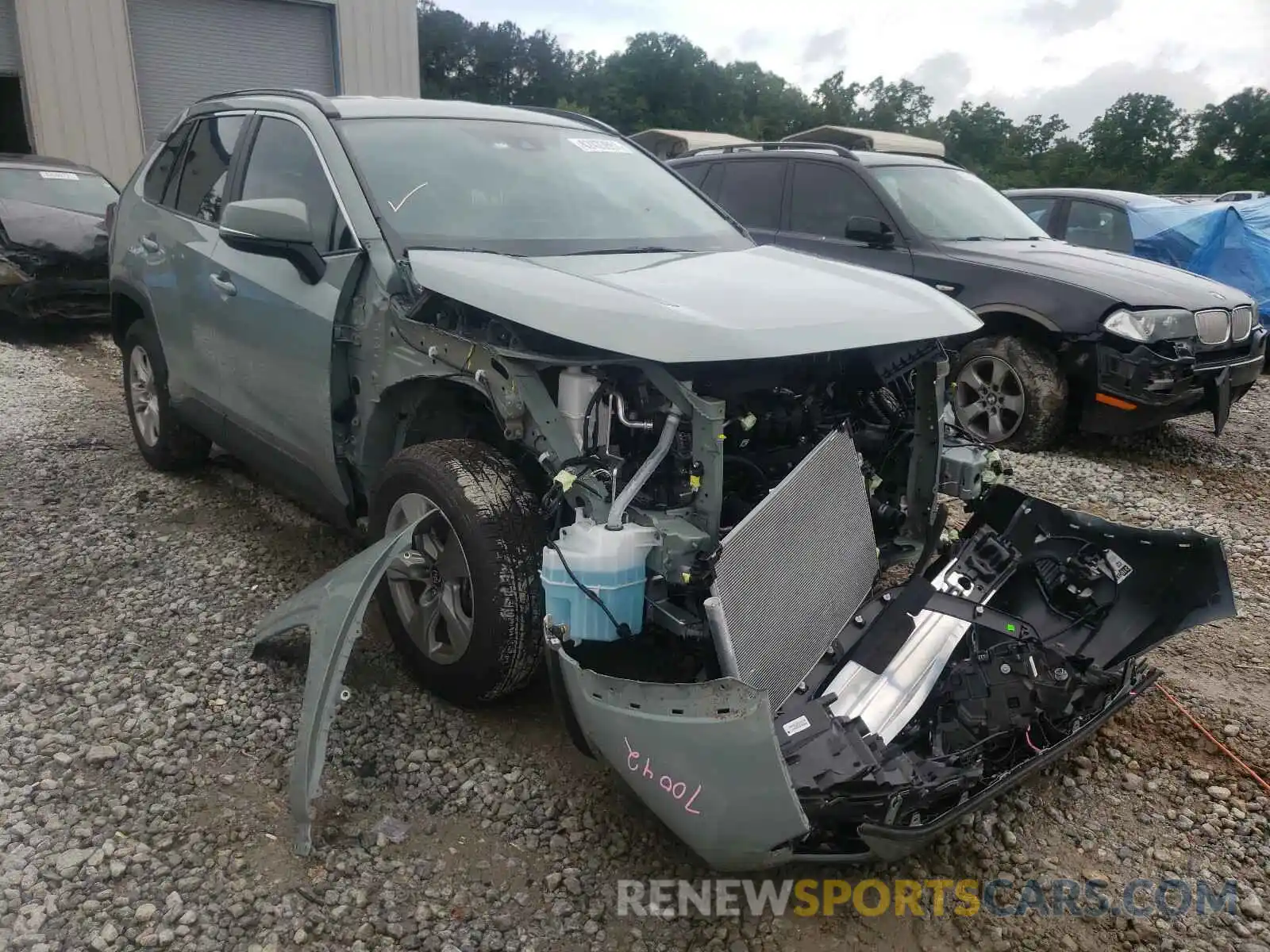 1 Photograph of a damaged car 2T3W1RFV2LC082586 TOYOTA RAV4 2020