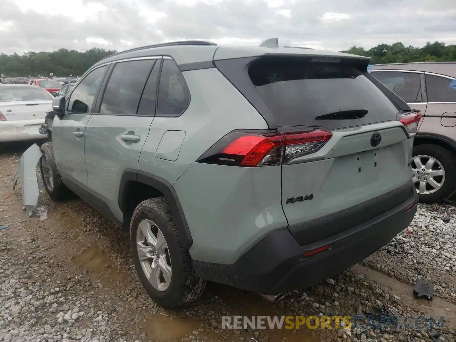 3 Photograph of a damaged car 2T3W1RFV2LC082586 TOYOTA RAV4 2020