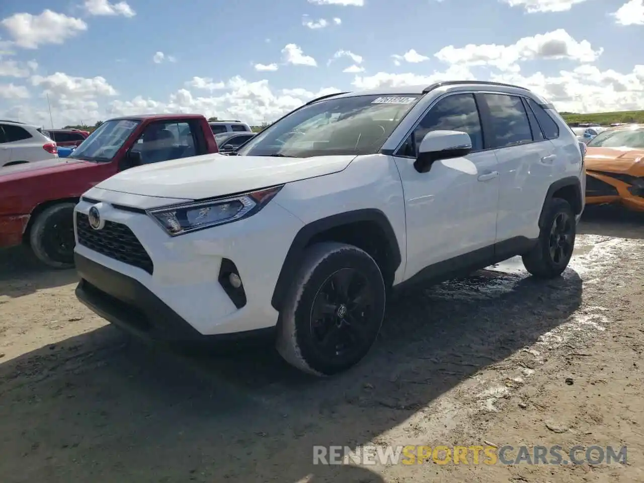 1 Photograph of a damaged car 2T3W1RFV2LW058352 TOYOTA RAV4 2020