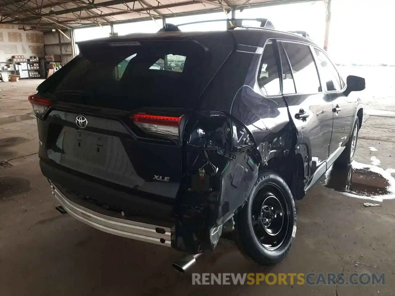 4 Photograph of a damaged car 2T3W1RFV2LW059422 TOYOTA RAV4 2020