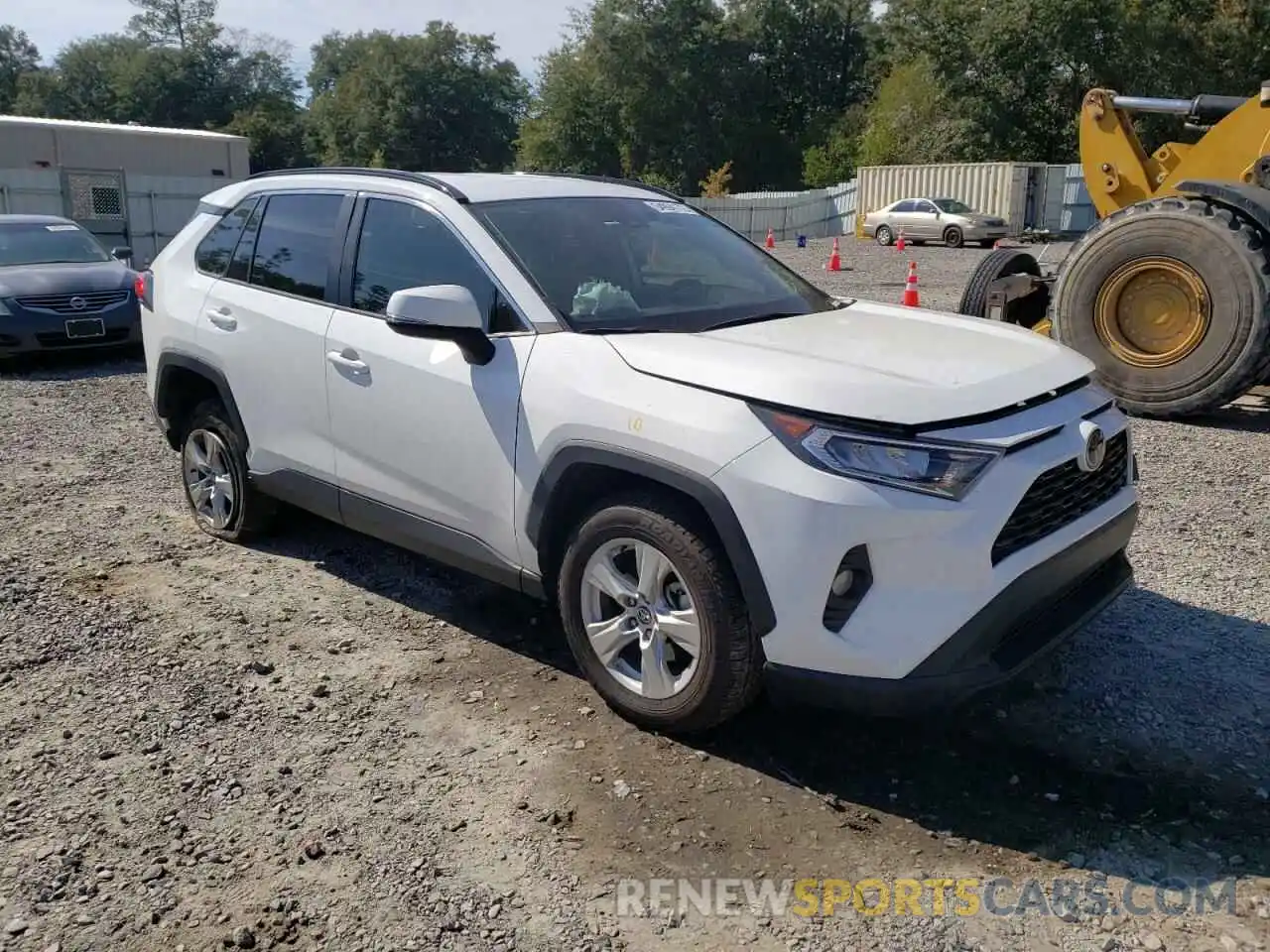 1 Photograph of a damaged car 2T3W1RFV2LW061347 TOYOTA RAV4 2020