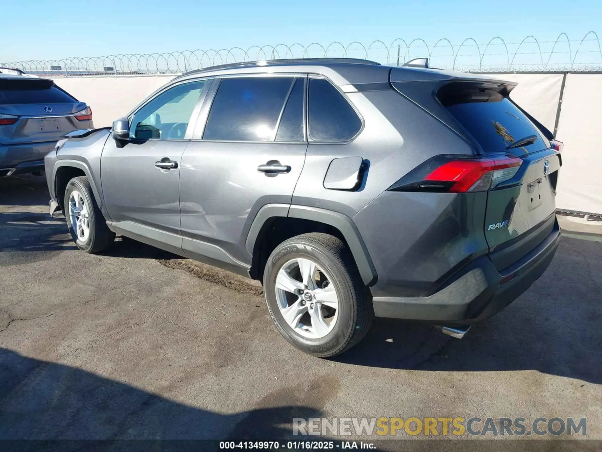 3 Photograph of a damaged car 2T3W1RFV2LW071618 TOYOTA RAV4 2020